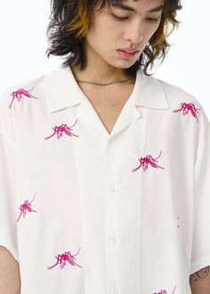 Make a bold statement with the Mosquito Cuban Half Shirt. This edgy piece features embroidered mosquito graphics all over, creating an intriguing and daring look. Crafted from ultra-soft fabric, it provides ultimate comfort for the freest of spring days. Embroidered mosquito graphics Ultra-soft fabric for ultimate comfort Composition: 100% Polyester Brand: EPIC POETRY Wearing: Model is 183 cm / 6’ | 65 kg / 143 lbs (Fitting size L) Shipping & Taxes For US Customers: Tax-Free | Duty Fees May Be A Edgy Short Sleeve T-shirt With Text Print, Mosquito T Shirt, Epic Poetry, Half Shirt, Half Shirts, Tax Free, The Hundreds, Spring Day, Soft Fabric