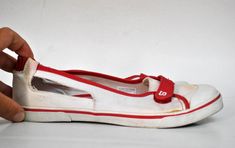 skechers summer beach flip flops slides size eu 38 uk 5 us 7 vintage summer flats red white shoes Ballerinas loafers slides mocassins ballet --------------------------------------------------------------------------------------------- Vintage original Skechers summer flats good used condition Summer essentials, Great looking Design with scratch clip and rubber part in front. see all the details and also under sole Brand : Skechers Model: Cali MADE IN China see images for details Sole is approx 1 Slip-on Low-top Summer Sandals, Summer Slip-on Low-top Sandals, Spring Low-top Sandals With Rubber Sole, Casual Low-top Sandals With Rubber Sole, Summer Cushioned Closed Toe Sneakers, Sporty Low-top Sandals For Spring, Summer Sneakers With Rubber Sole And Closed Toe, Low-top Slip-on Sandals With Rubber Sole, Slip-on Low-top Sandals With Rubber Sole