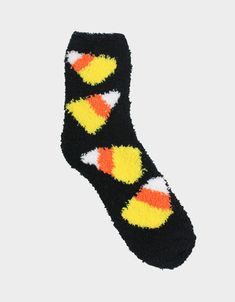 Treat your feet to a sweet treat this Halloween with our plush candy corn sock 3-pack! Crafted with a soft and fuzzy material, these socks provide a cozy fit, perfect for getting your spooky on with a side of corny! 5" Crew Length Socks 98% Polyester 2% Spandex Imported Halloween Fuzzy Socks, Candy Corn Plush, Halloween Fluffy Socks, Socks Halloween, Boo Baskets, Boo Basket, Fluffy Socks, Popular Handbags