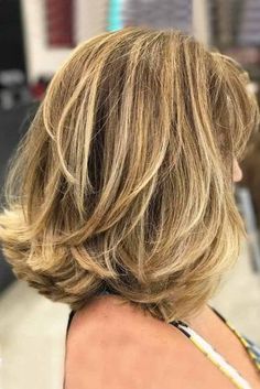 Mid Length Layered Haircuts, Layered Haircuts For Women, Mid Length Hair With Layers, Bangs With Medium Hair, Hair Flip, Long Bob Hairstyles, Haircut For Thick Hair