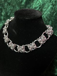 Handmade Chunky Orc Weave Chainmail Choker Necklace! Chain is made using aluminum jump rings and Stainless Steel O rings, which are friendly towards sensitive skin. Toggle clasp. Jump Ring Chain Link Jewelry For Jewelry Making, Handmade Metal Chain Link Necklace, Handmade Metal Link Chain Necklace, Chain Mail Jewelry, Chainmail Belt, Chainmail Choker, Chainmail Necklace, Chainmaille Jewelry, Chainmail Jewelry