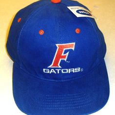 New With Tags Florida Gators 90s Vintage Mens Snapback Hat. The Front Has The Embroidered F Gators Logo On It. Made Of Cotton Material. It Is Made By Hmi Headwear. Gators Logo, Columbia Hat, Gator Logo, Blue Bucket Hat, Mens Snapback Hats, Nfl Hats, Mens 90s, Camo Hats, Black Baseball Cap