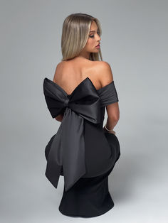 Black Bow Dress, Off Shoulder Long Dress, Bodycon Evening Dress, Metallic Jeans, Fit And Flare Skirt, Bow Decor, Cardigan Sweater Dress, Maxi Styles