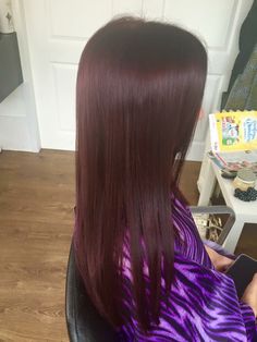 Violet brown X Plum Brown Hair, Ombre Hair Color For Brunettes, Straight Red Hair, Pelo Color Vino, New Hair Look, Violet Brown, Long Shag Haircut, Wine Red Hair, Wine Hair