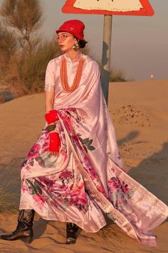 Peach Color Charismatic Floral Printed Art Silk Saree Trendy Saree, Digital Print Saree, Floral Digital Print, Lehenga Choli Wedding, Bollywood Dress, Latest Saree, Latest Designer Sarees, Satin Saree, Casual Saree