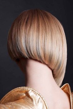 Blond Pony, Thick Hair Bob Haircut, A Line Haircut, Inverted Long Bob, Wedge Haircut, Line Bob Haircut, Medium Bob Haircut, Bob Hairstyles For Thick