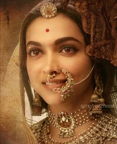 #padmavati Rajputi Look, Phoenix Princess, Rani Padmavati, Bridal Nose Ring, Rajputi Jewellery, Deepika Padukone Style, Indian Bridal Jewellery, Indian Nose Ring, Body Modification