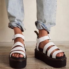 Dr Marten Sandal Outfit, Spring White Leather Footbed Wedge Sandals, Dr Martens Blaire Sandal Outfit, White Doc Marten Sandals, Dr Marten Sandal, Dr Martens Blaire Sandal, Doc Martens Sandals