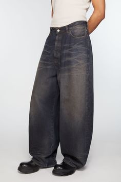 2023 jeans are cut to a super baggy loose fit with a mid-waist, super wide leg and long length. Detailed with contrast leather pockets and logo patch on the back. Crafted from non stretch denim in a dark blue wash. Acne Studios 2023M FN Darkside Leather 2023 Jeans, Baggy Fit Jeans, Acne Studios Jeans, 2024 Vision, Leather Patches, Baggy Fits, Recycled Cotton, Long Length, Cow Leather