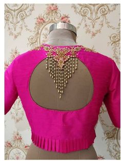 Deginer Blouse Latest, Hangings Blouse Designs, Aari Work Blouse Hangings, Hanging Blouse Designs, Blouse Design Aari Work, Blouse Maggam Work, Maggam Work Blouse, Saree Blouse Neck Designs