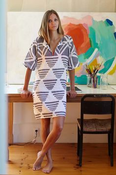 Rise Caftan - Grey - Emerson Fry Couture Top, Outfits For Mexico, Outfit Inspiration Women, Emerson Fry, Summer Apparel, Resort Wear For Women, Classy Casual, Summer Chic, Couture Tops