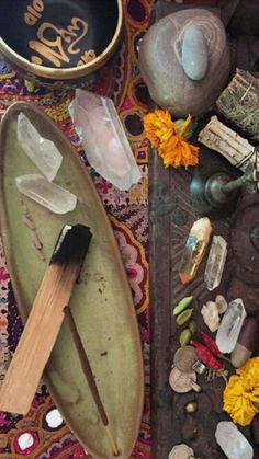 Chakra Room Ideas, Spiritual Lifestyle Aesthetic, Esoteric Aesthetic, Spirituality Aesthetic, Witch Core, Crystal Vibes, Hippie Aesthetic, Crystal Aesthetic, Hippie Life