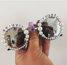 BRIDE GLASSESS BACHELORETTE Hen Do Gift Ideas, Bride To Be Theme Ideas, Bride To Be Theme, Bride To Be Gift Ideas, Abba Party, Sunglasses Bride, Hen Ideas, Bride To Be Gifts