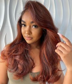 Rich Copper Color for Dark Skin Hair Color For Dark Skin Tone, Hair Colors For Dark Skin, Hair Color For Dark Skin, Fall Hair Color Trends, Colors For Dark Skin, Ginger Hair Color, Red Brown Hair, Copper Hair Color, Hair Color Auburn