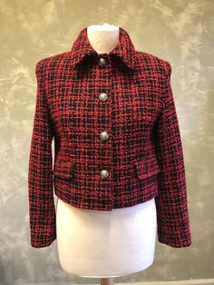 "Gorgeous red and black woolen jacket. straight cut, classic neckline, singel-breasted with decorative versace buttons, flap pockets. Long  sleeves with two verscae buttons  Material: wool 80%  polyester 20% lining 60% acetato, 40% cupro Size on the label 42 Measurements: Length 49 cm /19,2\" sleeves 40 cm / 15,8\" shoulders 46 cm 18\" bust 90 cm 35,4\" waist 90 cm  35,4\" hips 116cm/45,6\" Condition: Very good vintage condition." Tweed Blazer, Gianni Versace, Wool Fabric, Red And Black, Versace, Casual Button Down Shirt, Men Casual, Jackets & Coats, Jackets For Women