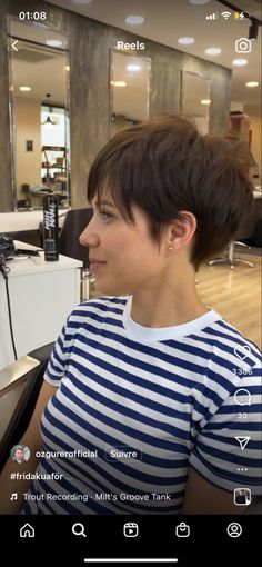 Amelia Warner Short Hair, Best Haircut For Fine Hair, Pixie Cut Back View, Meg Ryan Short Hair, Pixie Styling, Cabello Hair, Edgy Haircuts, Cool Short Hairstyles, Hair 2024