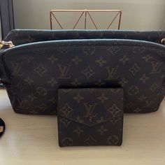 Vintage Lv Wallet And Toiletry Bag Converted To A Crossbody. It Has Signs Of Wear As It Is Vintage. Louis Vuitton Crossbody, Bags Louis Vuitton, Lv Wallet, Louis Vuitton Bags, Toiletry Bag, Louis Vuitton Bag, Bag Lady, Louis Vuitton, Wallet