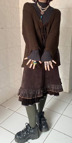 thrifting,witchcore, fairycore, hippie, boho, earth core, naturecore, green top, velvet trousers, nails, burgundy, vintage, grunge, aesthetic, style, ootd, outfit, jewelry, women fashion, male fashion, alternative style, outfits, outfit,  inspo, ideas, alternative, aesthetic, adventurecore, apocalypsecore, vibe, teen, teenager, university outfit, converse, atmosphere, fit, scene, secondhand, brown, green, grey, rings, crystals, magical, Ren fair, Renaissance fair, blouse, antique grunge Grunge Woman Outfits, Grunge Brown Outfit, Wizard Core Aesthetic Outfit, Grunge Colorful Outfit, Middle Earth Outfits, Antique Grunge Aesthetic Outfit, Winter J Fashion, Medieval Core Outfits, Fairycore Outfits Winter