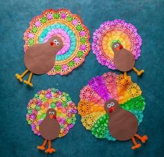 paper plate turkeys made with crochet doily