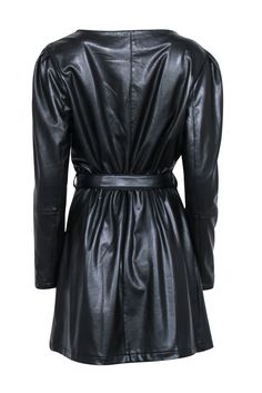 Feel sleek and sexy in this black faux leather wrap dress from 7 For All Mankind! Perfect for date night, you'll be looking and feeling your best when paired with a boot heel and a bold lip. Get ready to make a statement! Size M Shell coating 100% Polyurethane Shell backing 94% Polyester, 6% Spandex Lining 100% Polyester Covered interior button Exterior hook and eye closure Waist tie sash Bust 40" Waist 37" Shoulder to hem 35" Sleeve length 25.5" Fitted Faux Leather Outerwear For Night Out, Fitted Leather Outerwear For Party, Fitted Leather Party Outerwear, Fitted Faux Leather Outerwear For Party, Black Faux Leather Outerwear For Party, Fitted Faux Leather Evening Outerwear, Fitted Faux Leather Outerwear For Evenings, Fitted Faux Leather Outerwear For Evening, Warp Dress