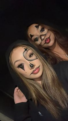 35+ Horrifying Halloween Makeup Ideas for Women - HubPages Clown Makeup Latina, Chola Halloween Makeup, Holloween Makeup Skeleton, Baddie Clown Makeup, Chicana Makeup Clown, Chola Clown Makeup Halloween, Smile Now Cry Later Makeup, Clown Makeup Chicano, Make Up For Halloween Ideas