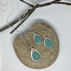 Silversmithing Jewelry, Broken China Jewelry, Jewelry Making Earrings, Sea Glass Earrings, China Jewelry, Sea Glass Necklace