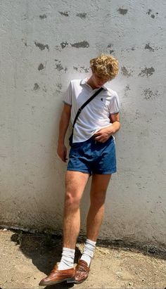 Aesthetic Guy Outfits, Aesthetic Male Outfits, Rome Outfits, Men Stylish Dress, Guys Clothing Styles, Mens Fashion Streetwear, Streetwear Men Outfits