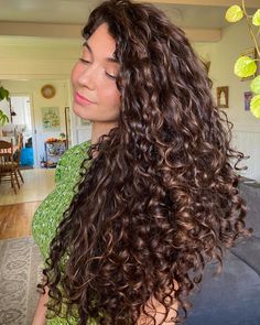 Hair Model, Curly Hair Routine, Hair Routine, Physical Wellness, Hair Routines, Model Hair