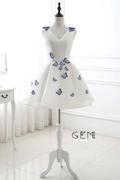 Only $89.99, Homecoming Dresses V-neck Short Party Dress with Butterflies #SH0126 at #GemGrace. View more special Homecoming Dresses now? GemGrace is a solution for those who want to buy delicate gowns with affordable prices, a solution for those who have unique ideas about their gowns. Find out more>> Quincenera Dresses Butterfly Simple, Butterfly Formal Dress Short, Butterfly White Dress For Women, Butterfly Wedding Dress Short, Alice In Wonderland Short Party Dress, Butterfly Dance Dress, Butterfly Short Dresses, White Homecoming Dress, Lavender Quinceanera