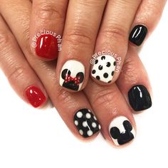 Mickey Minnie Nails Design, Disney Acrylic Nails Minnie Mouse, Minnie Mouse Gel Nails, Disney Nails Red And Black, Disney Minnie Mouse Nails, Nicky Mouse Nails, Minnie Mouse Nails Simple, Mickey Mouse Gel Nails, Red And Black Disney Nails