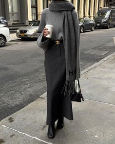 Modest Street Style Outfits, Modest Business Outfits, Autumn Outfits Modest, Modest Professional Outfits, Autumn Modest Outfits, Hijabi Elegant Outfits, Hijab Business Outfit, Classy Hijabi Outfits, 2023 Jeans Trends Women