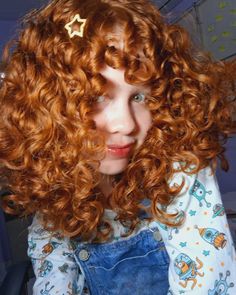 Red Ginger Curly Hair, Red Curly Hair Natural, Curly Colored Hair Aesthetic, Short Curly Ginger Hair, Deep Orange Hair, Curly Ginger Wig, Ginger Hair Curly, Ginger Curly Hair, Ginger Curls