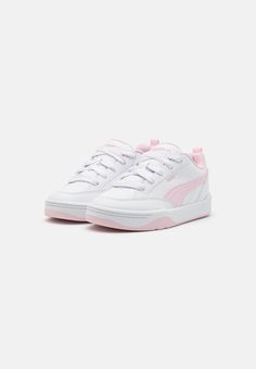 Puma PARK LIFESTYLE - Sneakers laag - white/whisp of pink Lifestyle Sneakers, Puma Women, Sneakers White, Parka, Pink White, Baskets, Lifestyle, Sneakers, Free Shipping