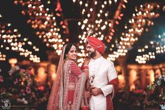 Capal Pose, Duet Photo, Reception Pose, Reception Photoshoot, Reception Couple, Punjabi Wedding Couple, Wedding Couple Pictures