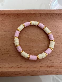 Aesthetic Pastel Yellow, Preppy And Aesthetic, Pink Clay Bead Bracelet, Cute Preppy Aesthetic, Pastel Outfits