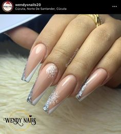 Christmas Nails Elegant Silver Glitter, Elegant Nails Classy Sparkle, Mew Years Nails, Nude Christmas Nails Acrylic, Cristmass Nails 2023, New Year Nails Design 2022, Basic Winter Nails, French Glass Nails