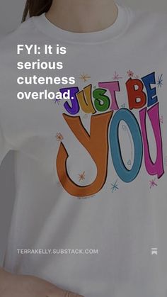 a woman wearing a t - shirt that says, fyi it is serious cutness overload