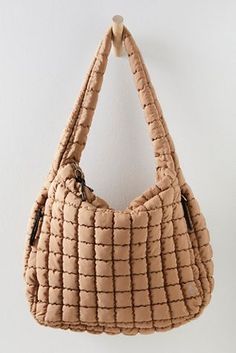 Fashion Travel Outfit, Fall Style Guide, Free People Bags, Slouchy Bag, Carryall Tote, Hobo Purse, Lightweight Quilt, Desert Sand, Carry All Bag