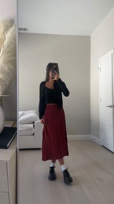 Oxfords Outfit, Outfit Inspo Fall, Doc Martens, Casual Style Outfits, Modest Outfits, Cute Casual Outfits, Skirt Outfits, Look Fashion, Everyday Outfits