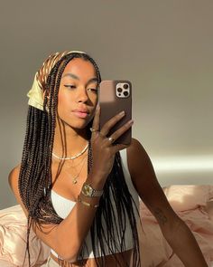 Box Braids Styles, 2000s Hair, Summer Hair Accessories, Braided Scarf, Hair Scarf Styles, Head Scarf Styles, Cute Box Braids Hairstyles, Pelo Afro