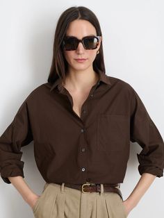 Jo Shirt In Cotton Poplin – Alex Mill Everyday Collared Single Breasted Tops, Everyday Single Breasted Collared Tops, Daytime Shirt With Buttoned Pockets And Spread Collar, Classic Oversized Single-breasted Top, Classic Brown Shirt With Buttoned Pockets, Oversized Brown Shirt For Workwear, Brown Shirt With Button Closure For Daywear, Oversized Solid Blouse With Spread Collar, Classic Oversized Brown Tops