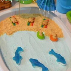 there is a cake made to look like the beach