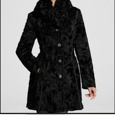 Nwot, Gorgeous Coat With Oversized Collar Both Sides Have Pockets Very Luxurious!Amazing! Quilted Parka, Fur Hood Coat, Winter Fashion Coats, Reversible Coat, Black Wool Coat, Tuxedo Style, Oversized Collar, White Faux Fur, Fit N Flare Dress