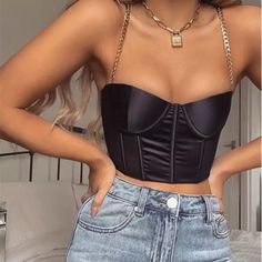 Chain Spagetti Strap Camisole Women Solid Color Vest Crop Tops Sexy Lady Low-Cut Padded Short Pastel Outfit, Corset Crop Top, Crop Top Outfits, Winter Trends, Mode Inspo, Inspired Outfits, Bustiers, Looks Style, Mode Inspiration