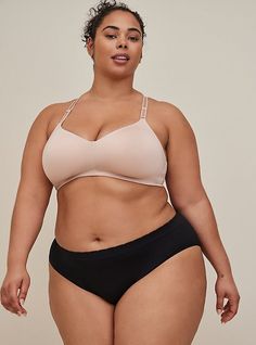 Mid Size Model Poses, Plus Size Anatomy Reference, Mid Size Black Women, Fat Pose Reference, Plus Size Body Reference, Plussize Photoshoot Ideas, Plus Size Model Reference, Plus Size Pose Reference, Plus Size Reference