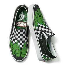 #VansXMarvel 😍 Black Slip On Vans Outfit, Marvel Hulk, Tenis Vans, Sneaker Outfits, Vans Checkerboard, Hulk Marvel, Vans Slip On