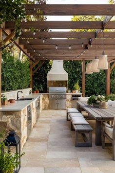 Outdoor Kitchen Detached, Country Style Outdoor Area, Craftsman Outdoor Kitchen, Outdoor Kitchen And Living Room, Modern Outdoor Entertaining Area, Outdoor Farmhouse Kitchen, Outdoor Kitchen Ideas Uk, Outdoor Kitchen Connected To House, Backyard Patio Kitchen Ideas