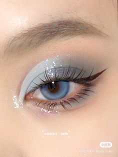 Light Blue Douyin Makeup, Light Blue Makeup Ideas, Blue Korean Makeup, Korean Graduation Makeup, Winter Wonderland Makeup, Doll Eye Makeup, Korean Eye Makeup