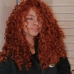 Red Orange Curly Hair, Orange Curly Hair, Hair Chestnut Brown, Brown Hair Curly, Auburn Brown Hair