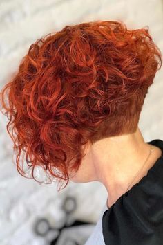 Curly Stacked Bobs, Undercut Bob Haircut, Curly Undercut, Undercut Bob, Stacked Bob Haircut, Bob Hairstyles For Thick, Shaved Nape, Short Curly Bob